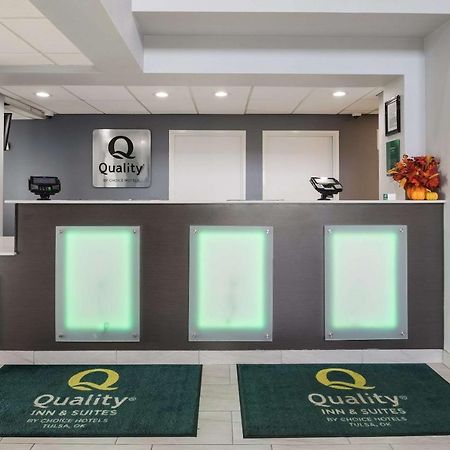 Quality Suites I-44 Талса Экстерьер фото