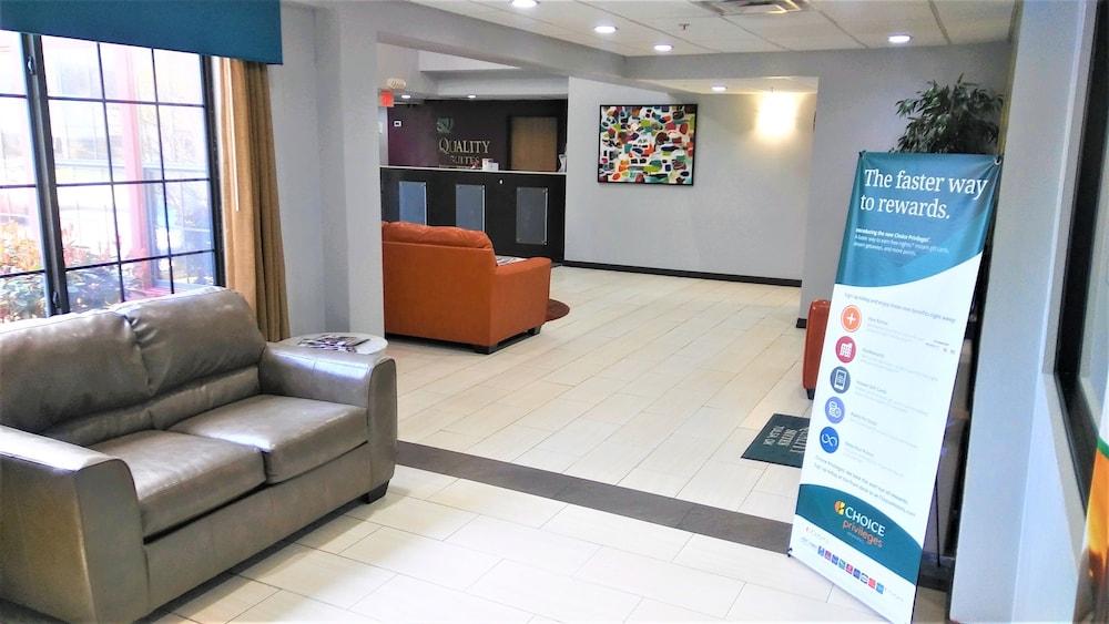 Quality Suites I-44 Талса Экстерьер фото